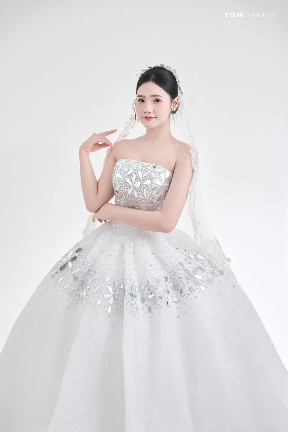 Lê Hoàng Yến